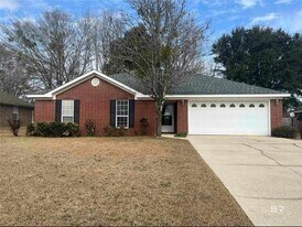 124 Oakwood Ave in Fairhope, AL - Building Photo