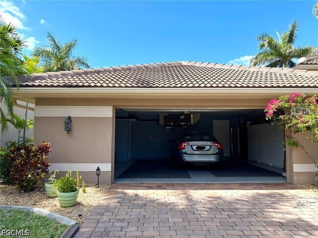 15100 Whimbrel Ct in Ft. Myers, FL - Building Photo - Building Photo