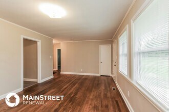 651 Reeves Ct in Charlotte, NC - Building Photo - Building Photo