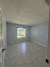 665 SE 25th Ln in Homestead, FL - Building Photo - Building Photo