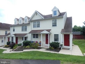 27 Green St in Souderton, PA - Building Photo - Building Photo