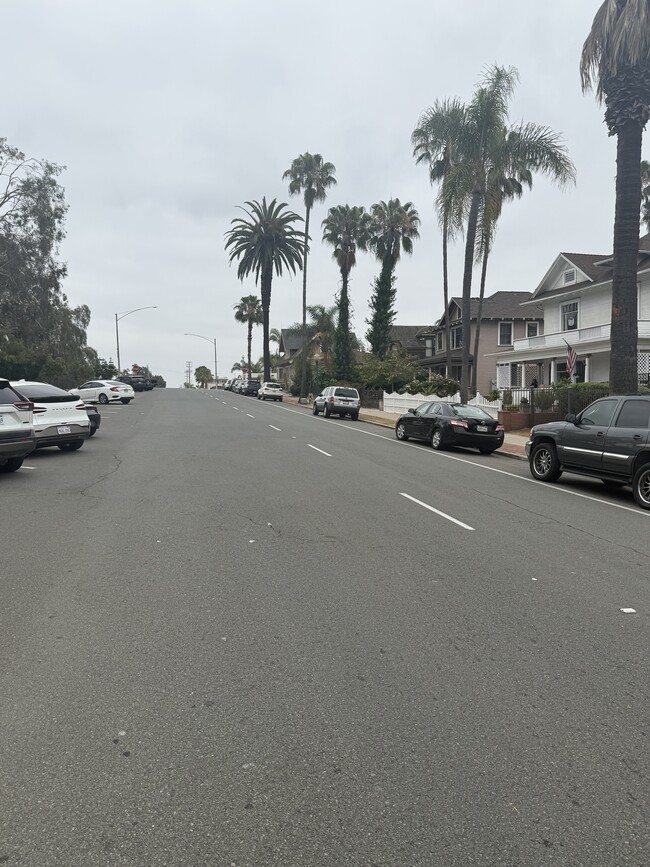 2449 G St, Unit 4 in San Diego, CA - Foto de edificio - Building Photo