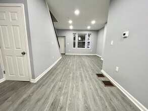 1018 S Frazier St in Philadelphia, PA - Building Photo - Building Photo