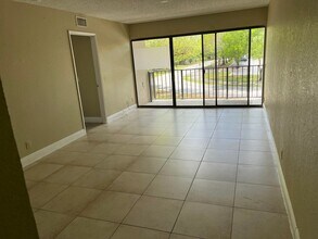 1600 Balfour Point Dr in West Palm Beach, FL - Building Photo - Building Photo