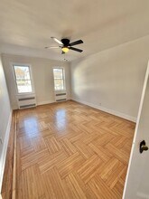 1327 86th St in Brooklyn, NY - Foto de edificio - Building Photo