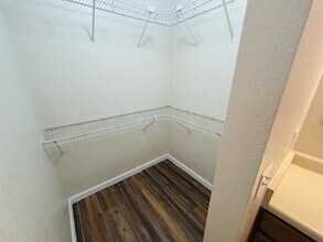 8005 Maverick Climb in San Antonio, TX - Building Photo - Building Photo