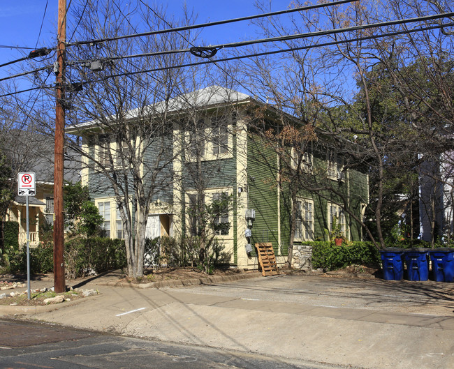 Windsor Apartments in Austin, TX - Building Photo - Building Photo