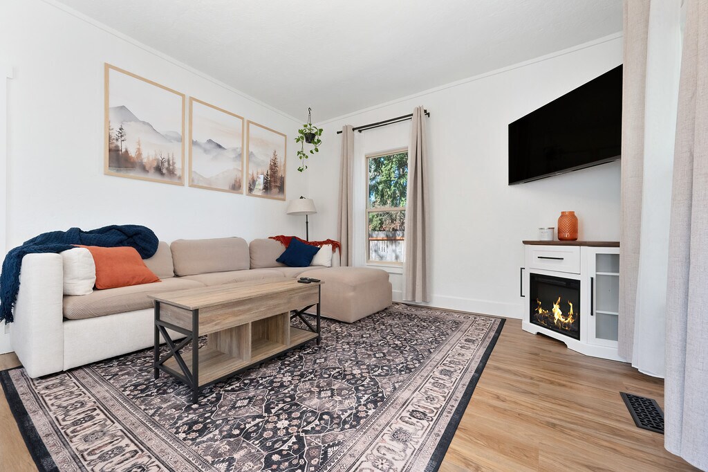 1221 N A St in Coeur d'Alene, ID - Building Photo