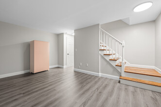 44 Church St, Unit N in East Hartford, CT - Building Photo - Building Photo