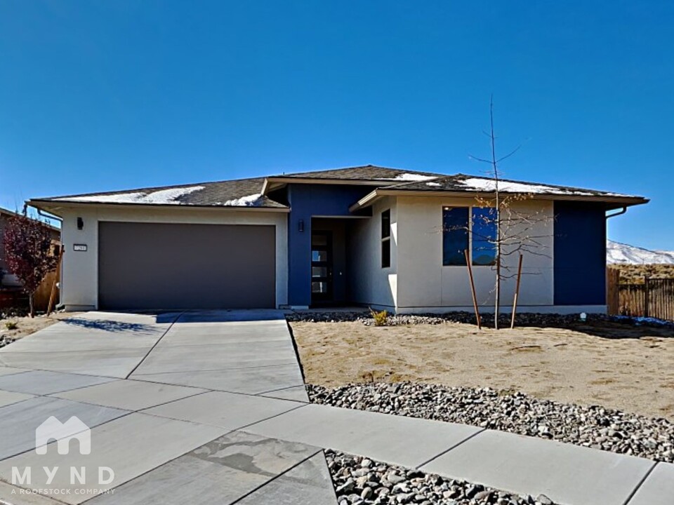 7201 Mustengo Dr in Reno, NV - Building Photo