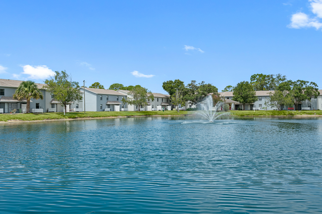 49th Street Apartments in Pinellas Park, FL - Building Photo - Building Photo