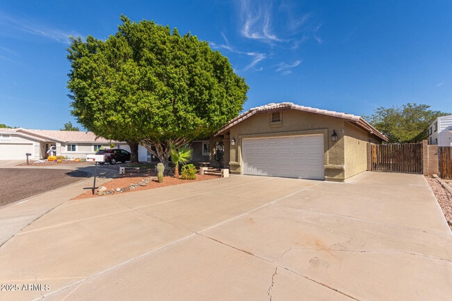 19011 N 12th Dr in Phoenix, AZ - Building Photo - Building Photo