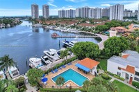 3571 Magellan Cir in Aventura, FL - Building Photo - Building Photo