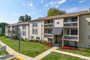 Plaza Apartments
