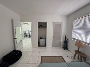 1141 Blue Heron Blvd in West Palm Beach, FL - Building Photo - Building Photo