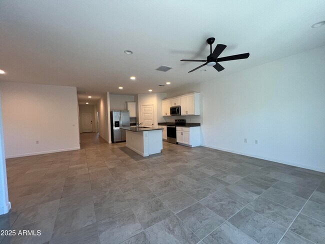 1792 W Spaulding Ave in Apache Junction, AZ - Foto de edificio - Building Photo