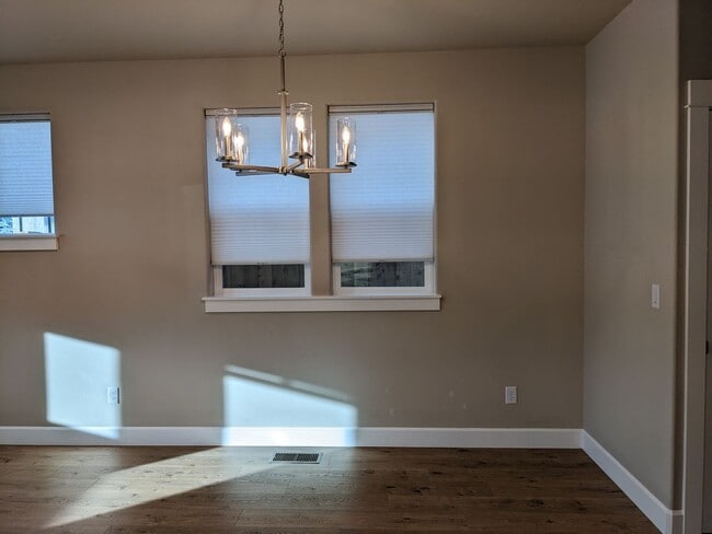 20482 Murphy Rd in Bend, OR - Building Photo - Building Photo