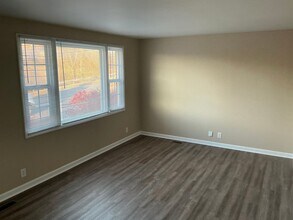 220 Crossland Ave in Clarksville, TN - Building Photo - Building Photo