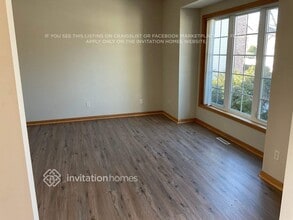 3075 Bobcat Trail NW in Prior Lake, MN - Foto de edificio - Building Photo