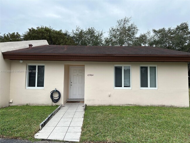 13964 SW 52nd Ln in Miami, FL - Building Photo - Building Photo