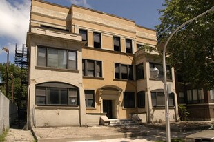 830-832 W Leland Ave in Chicago, IL - Building Photo