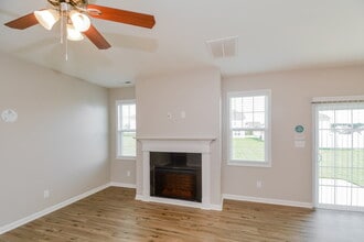 238 Grovemere Ln in Wendell, NC - Foto de edificio - Building Photo