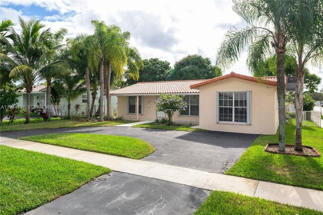 5524 Cleveland St in Hollywood, FL - Building Photo - Building Photo