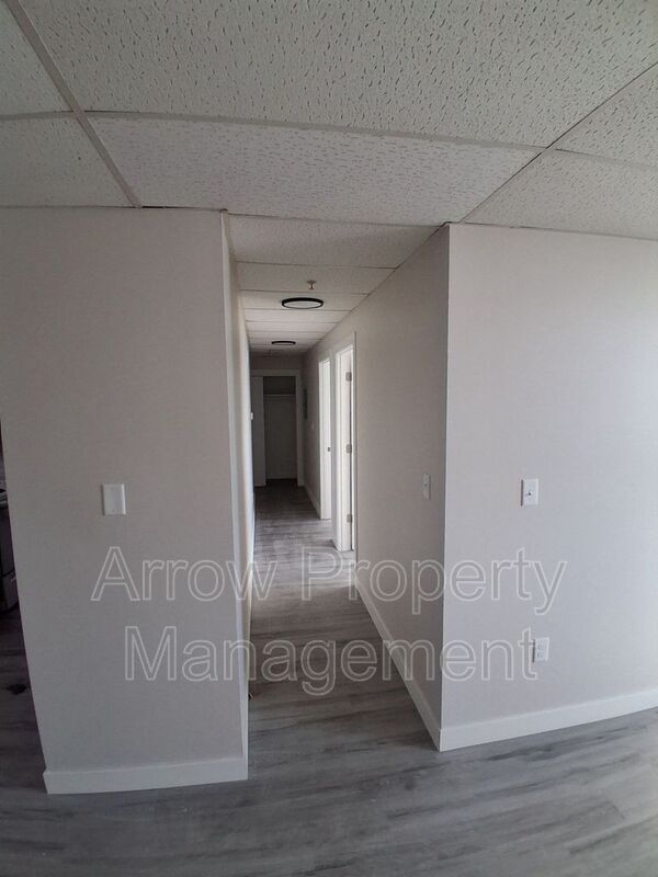 731 E Crawford St in Clay Center, KS - Building Photo - Building Photo