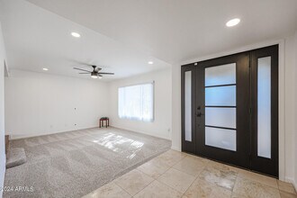 3332 W Crocus Dr in Phoenix, AZ - Building Photo - Building Photo