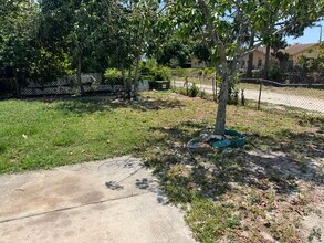 4603 Lexington Ave in Greenacres, FL - Building Photo - Building Photo