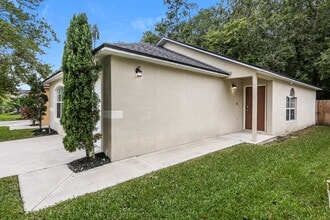 3430 Talisman Drive in Middleburg, FL - Building Photo - Building Photo