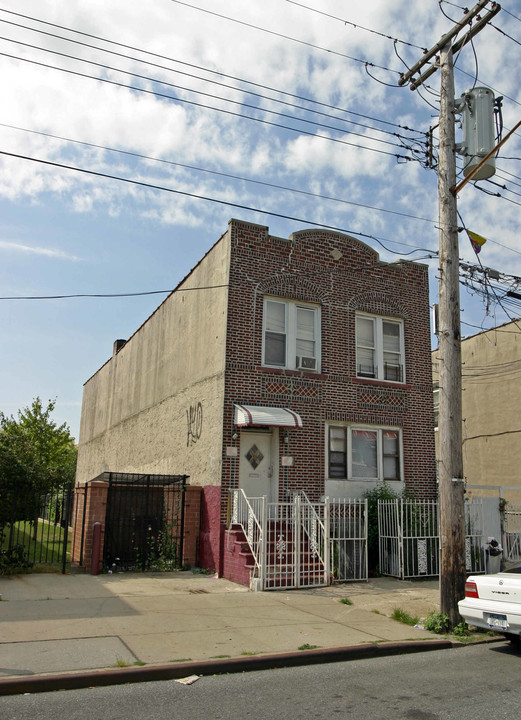 1014 Glenmore Ave in Brooklyn, NY - Foto de edificio