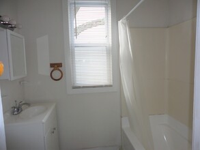 985 Whalley Ave in New Haven, CT - Building Photo - Building Photo