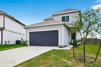 4922 Michael Christopher Dr in Rosharon, TX - Building Photo - Building Photo