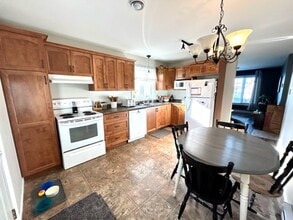 11 Irish Loop St in St John's, NL - Building Photo - Building Photo