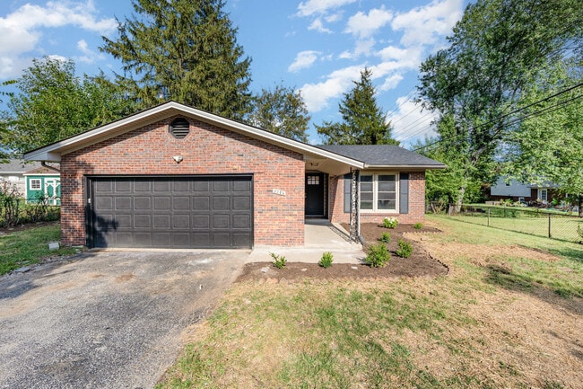 property at 2286 Alexandria Dr