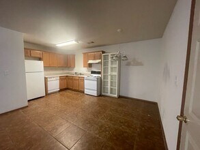 317-319 E Asher Ct in Rogers, AR - Building Photo - Building Photo