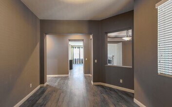 9268 Enchanted Grove Ave in Las Vegas, NV - Building Photo - Building Photo