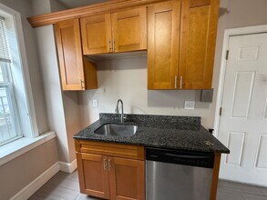 241 Maverick St in Boston, MA - Building Photo - Building Photo