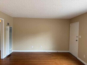 2348 53rd Ave in Sacramento, CA - Building Photo - Building Photo