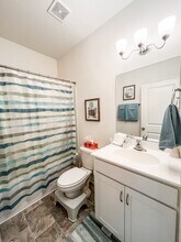 122 Vivian Way in Millington, TN - Building Photo - Building Photo