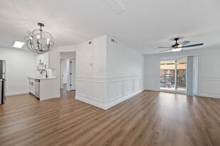 The Reserves at Meadow Wood in Fort Mitchell, KY - Building Photo