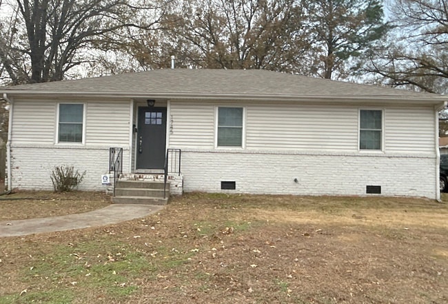 property at 1745 Lanier Ln