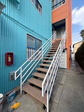 915 Broadway St in Los Angeles, CA - Building Photo - Building Photo