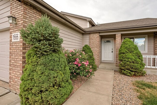 property at 1666 E 7th St