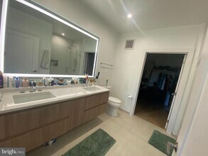 737 Swann Ave in Alexandria, VA - Building Photo - Building Photo