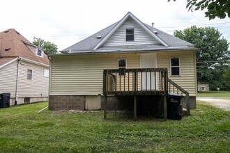 1008 Rogers St in Columbia, MO - Building Photo - Building Photo