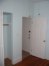 52 Burbank St, Unit 10 in Boston, MA - Building Photo - Building Photo