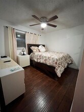 16 Spinning Wheel Ln in Tamarac, FL - Building Photo - Building Photo