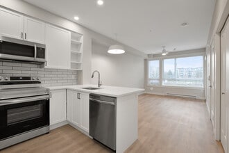 Pinnacle Suites in Chilliwack, BC - Building Photo - Building Photo